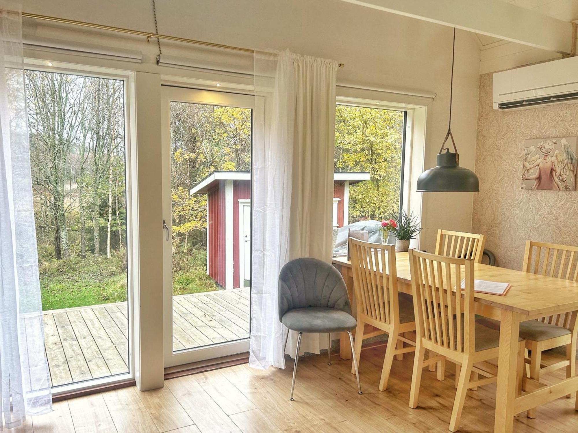The Blomsholm Cabin - Load Your Electric Car Strömstad Extérieur photo